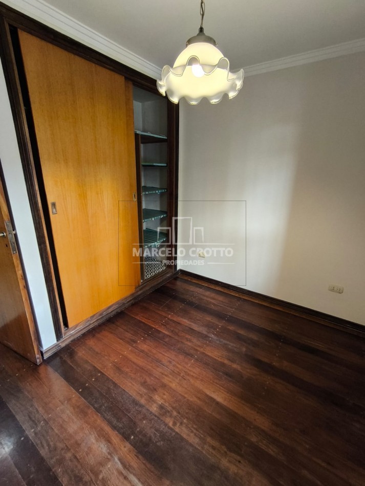 ALQUILER VIVIENDA PH 3 AMBIENTES AL FRENTE PLANTA BAJA BARRIO CHAUVIN PATIO LAVADERO