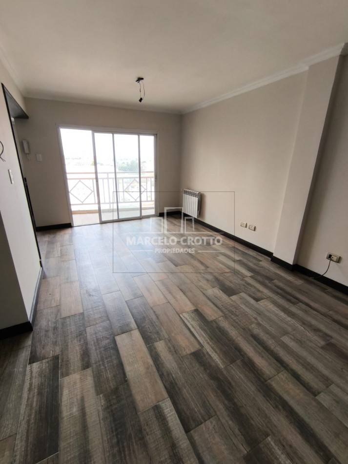 VENTA DEPARTAMENTO 2 AMBIENTES CON BALCON A LA CALLE DEPENDENCIA Y COCHERA CUBIERTA BARRIO SAN JOSE