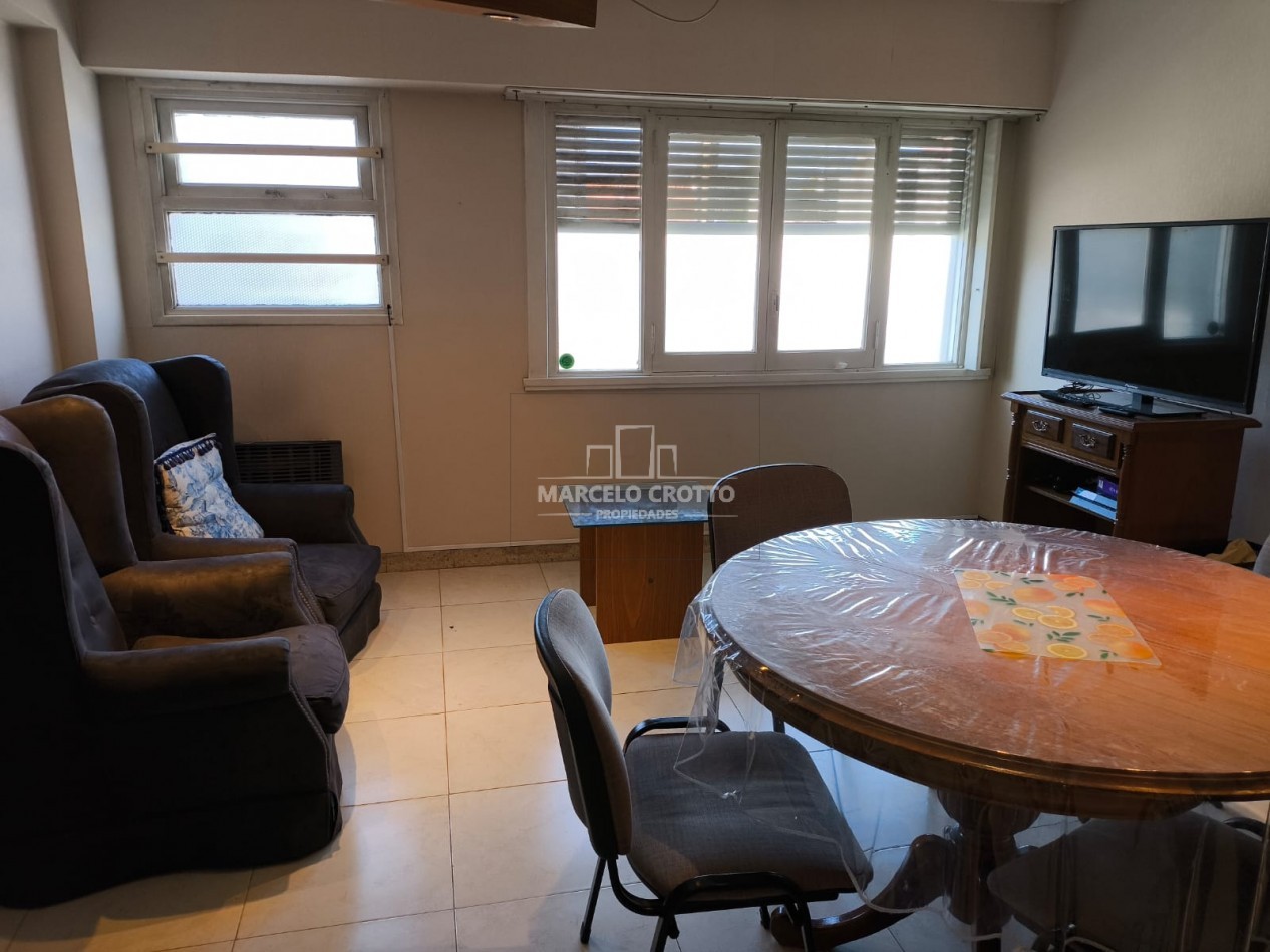 VENTA DEPARTAMENTO 2 AMBIENTES AMPLIOS 49 MTS2. PLANTA BAJA BARRIO CHAUVIN