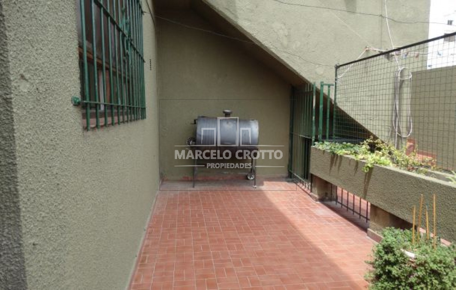 DEPARTAMENTO 3 Ambientes con balcon y patio