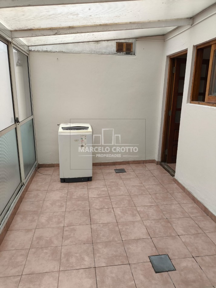ALQUILER VIVIENDA PH 3 AMBIENTES AL FRENTE PLANTA BAJA BARRIO CHAUVIN PATIO LAVADERO