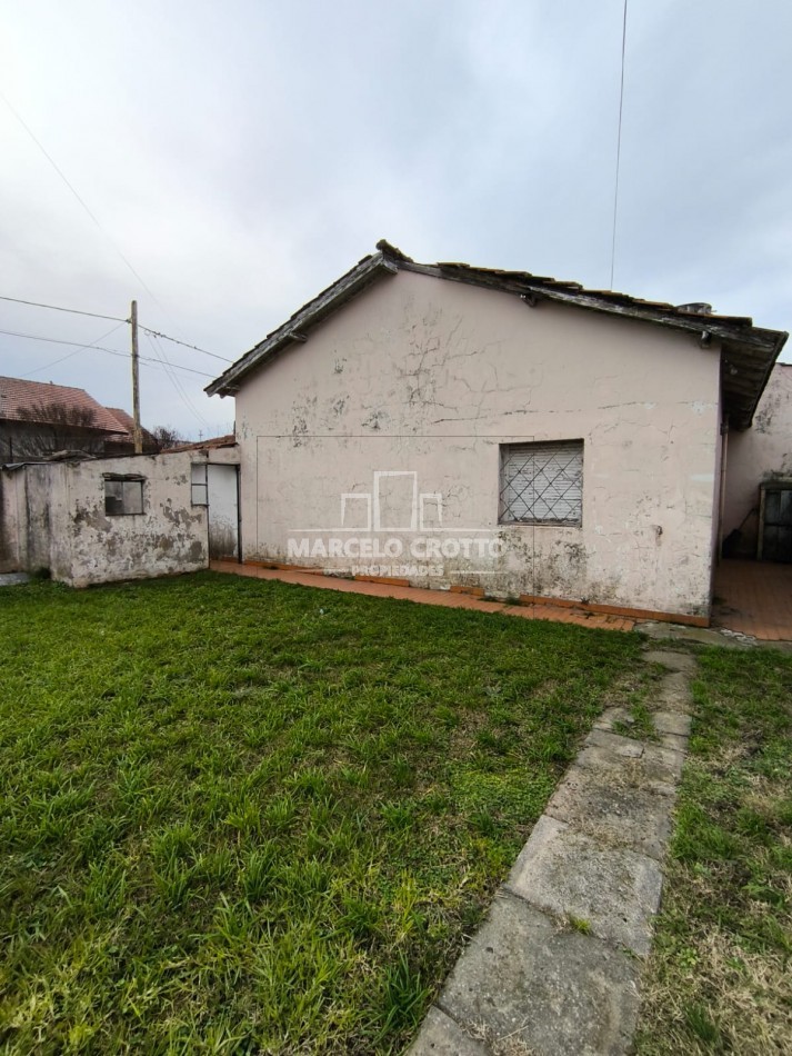 VENTA DE CASA 3 AMBIENTES A RECICLAR BARRIO EL PROGRESO