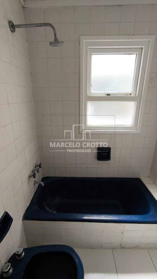 ALQUILER DEPARTAMENTO 2 AMBIENTES CON LAVADERO, BALCON CERRADO, BARRIO LA PERLA