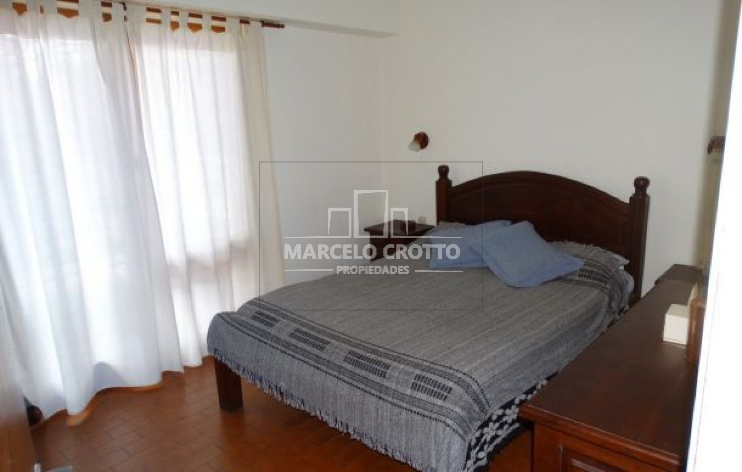 DEPARTAMENTO 3 Ambientes con balcon y patio