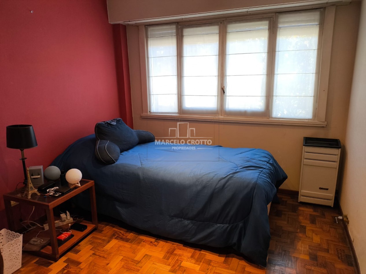 VENTA DEPARTAMENTO 2 AMBIENTES AMPLIOS 49 MTS2. PLANTA BAJA BARRIO CHAUVIN