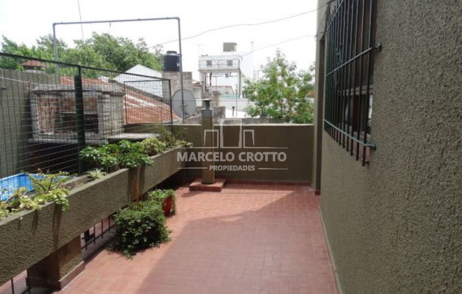 DEPARTAMENTO 3 Ambientes con balcon y patio
