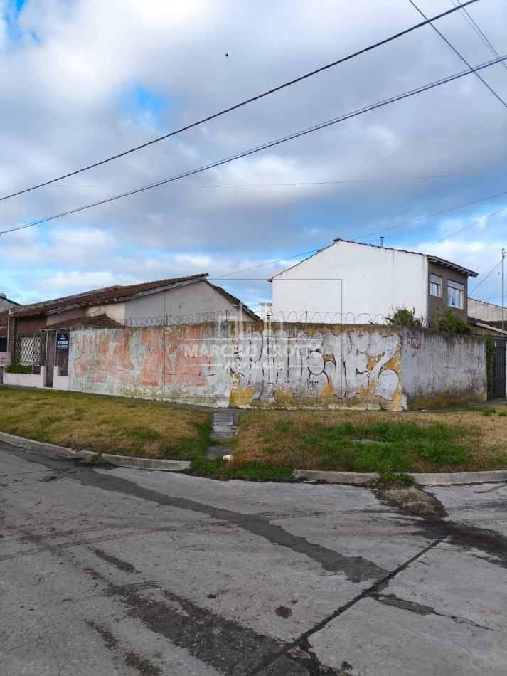 VENTA DE CASA 3 AMBIENTES A RECICLAR BARRIO EL PROGRESO
