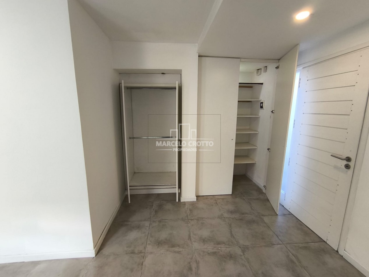 ALQUILER DE PH 2 AMBIENTES AMPLIOS, PLANTA BAJA, LUMINOSO CON PATIO Y PARRILLA
