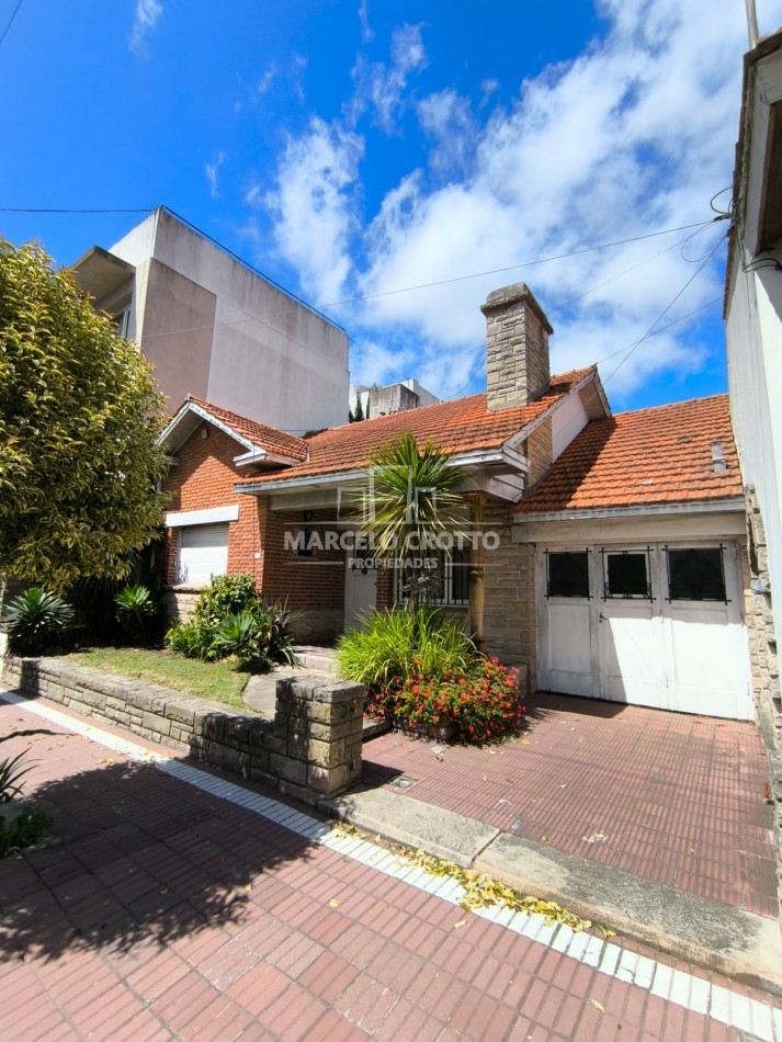 VENTA CHALET 3 AMBIENTES PARQUE GARAGE ALTILLO BARRIO CHAUVIN