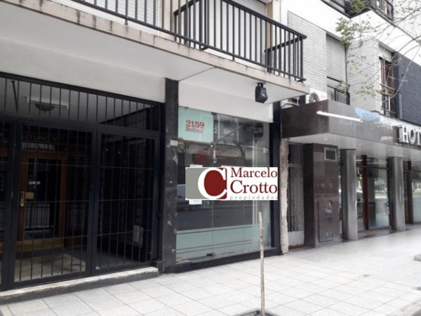 LOCAL Con vivienda (Departamento)