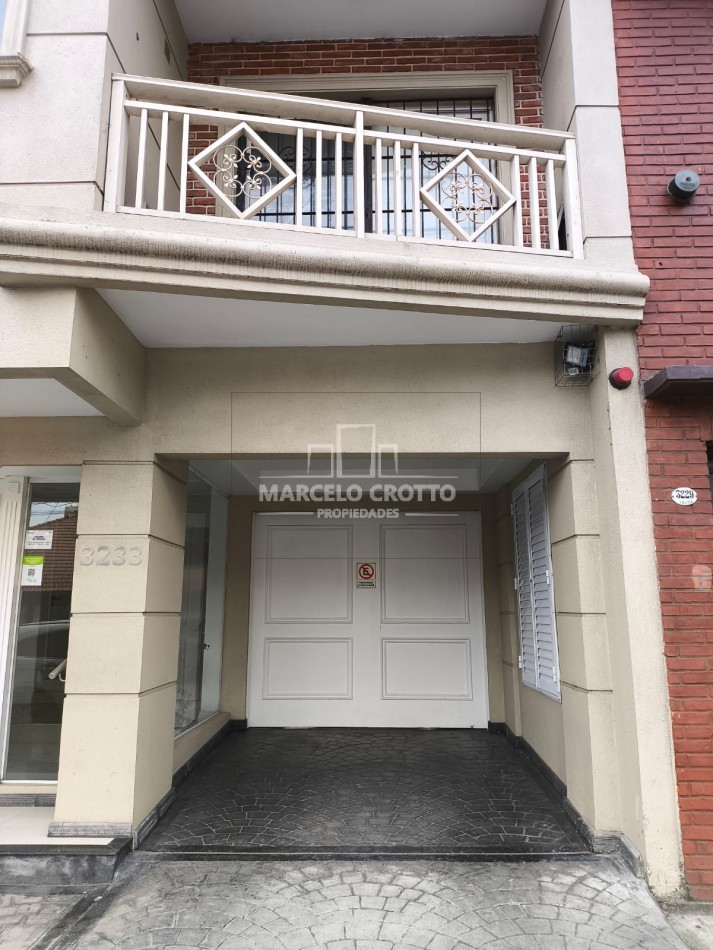 VENTA DEPARTAMENTO 2 AMBIENTES CON BALCON A LA CALLE DEPENDENCIA Y COCHERA CUBIERTA BARRIO SAN JOSE