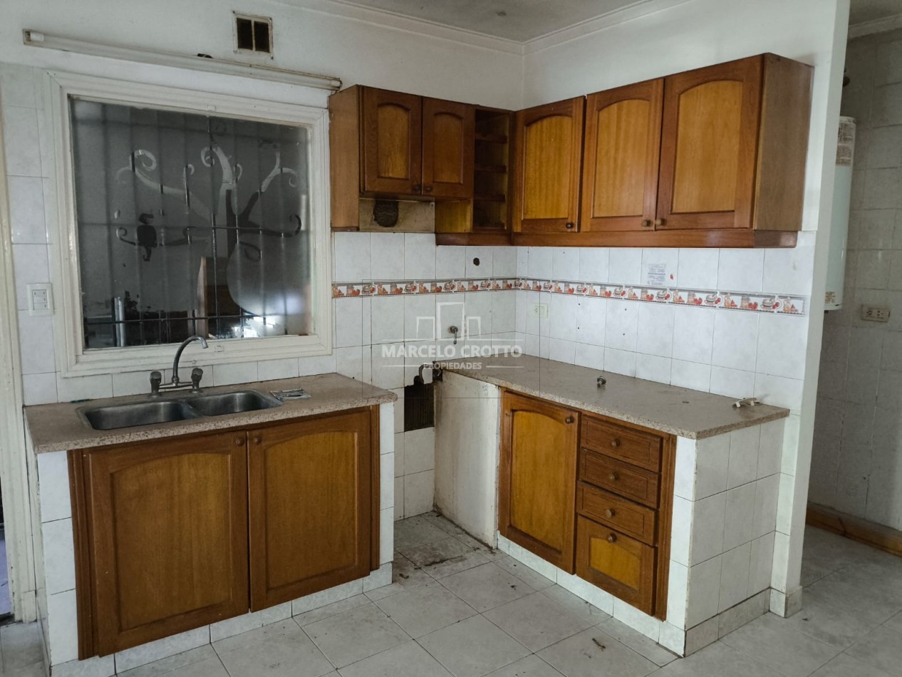 OPORTUNIDAD CASA 4 AMBIENTES 2 GARAGES 2 BAÑOS PARQUE ZONA PERALTA RAMOS OESTE