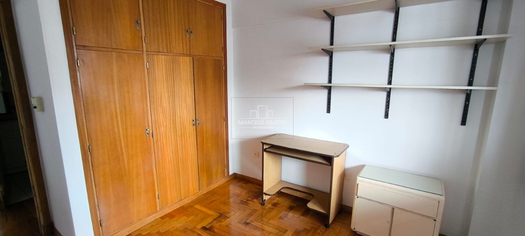 ALQUILER DEPARTAMENTO 3 AMBIENTES AL FRENTE BARRIO LA PERLA