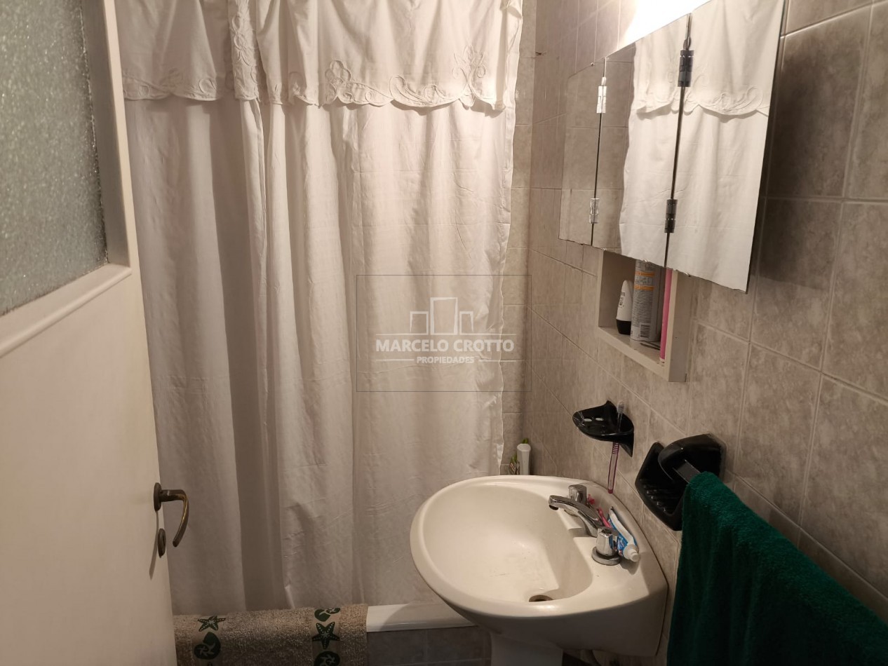 VENTA DEPARTAMENTO 2 AMBIENTES AMPLIOS 49 MTS2. PLANTA BAJA BARRIO CHAUVIN