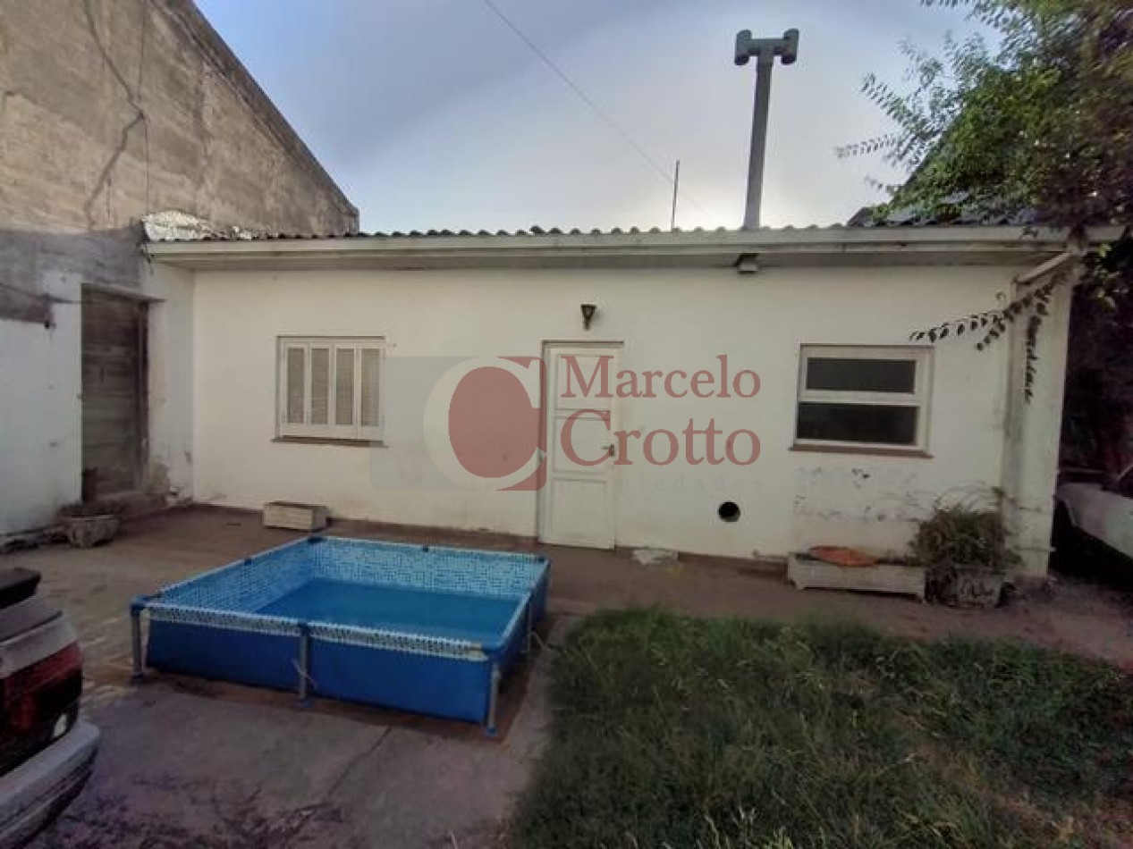 VENTA CASA 2 AMBIENTES SOBRE LOTE SUPERFICIE 400 MTS2. COT R 4 ZONA ESTADIO MUNDIALISTA 