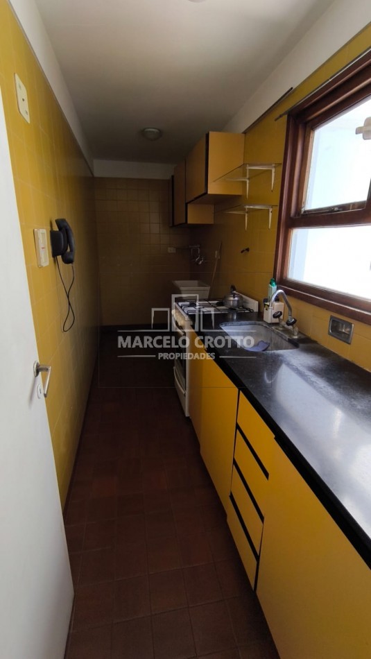 ALQUILER DEPARTAMENTO 2 AMBIENTES CON LAVADERO, BALCON CERRADO, BARRIO LA PERLA