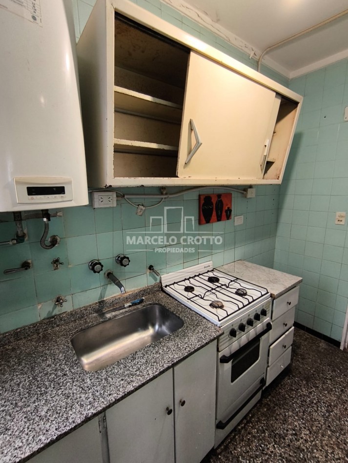 ALQUILER 24 MESES VIVIENDA DEPARTAMENTO ZONA CENTRO 2 AMBIENTES CON COCHERA CUBIERTA