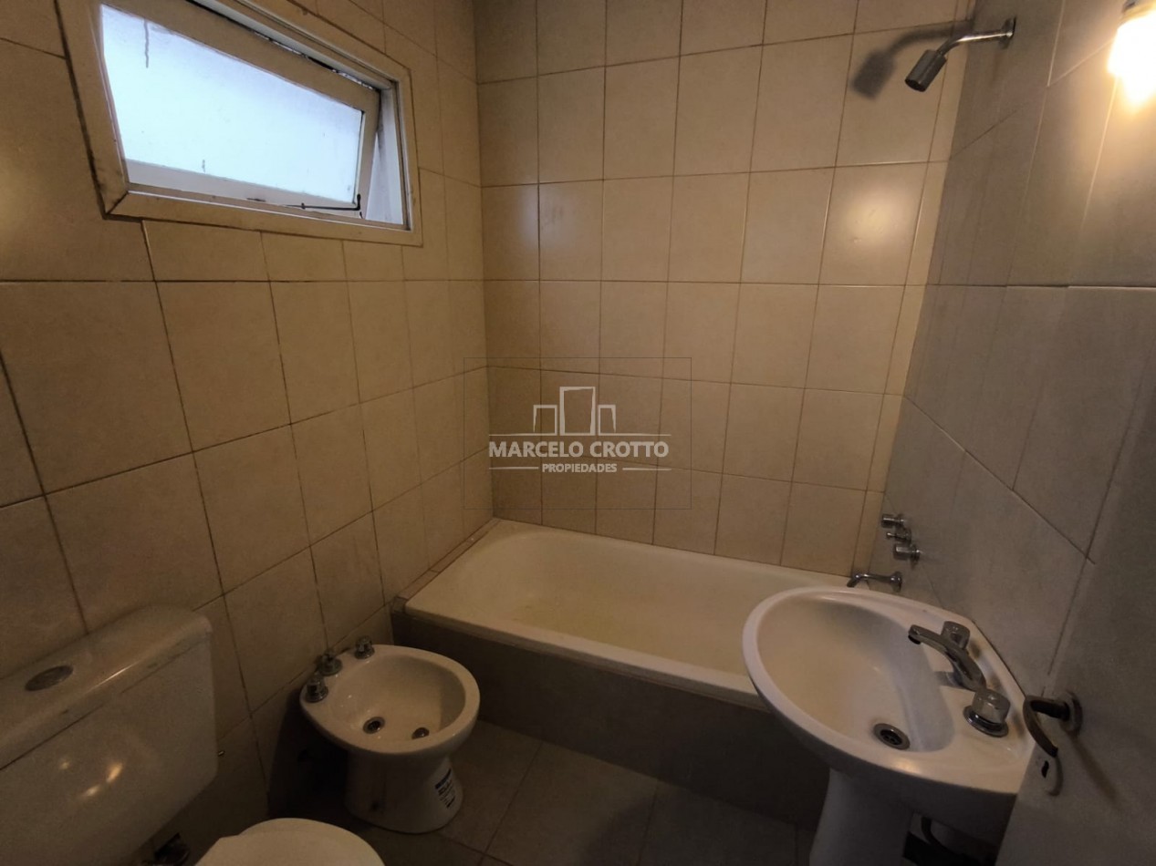 Alquiler vivienda departamento a la calle plaza mitre