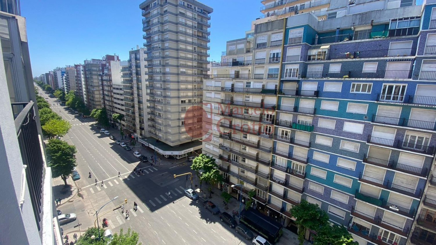 VENTA DEPARTAMENTO 3 Ambientes con balcon reciclado amoblado y decorado