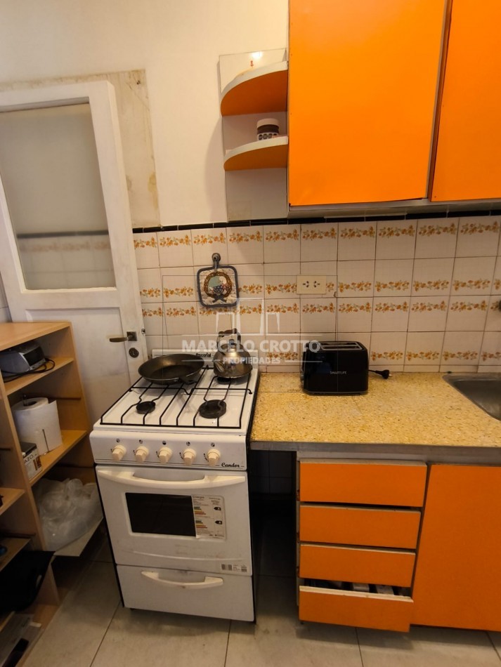 VENTA DEPARTAMENTO 2 AMBIENTES AMPLIOS 49 MTS2. PLANTA BAJA BARRIO CHAUVIN