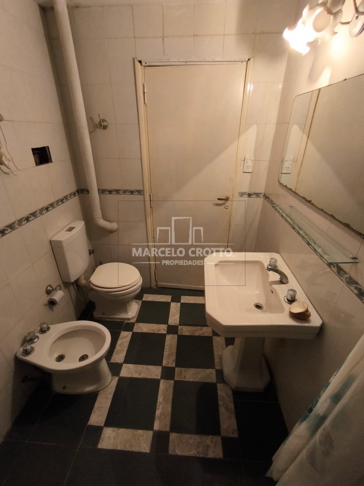 ALQUILER CHALET 3 AMBIENTES CON GARAGE + DEPARTAMENTO 2 AMBIENTES BARRIO SAN CARLOS