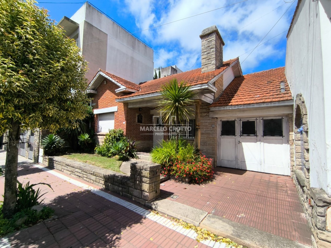 VENTA CHALET 3 AMBIENTES PARQUE GARAGE ALTILLO BARRIO CHAUVIN