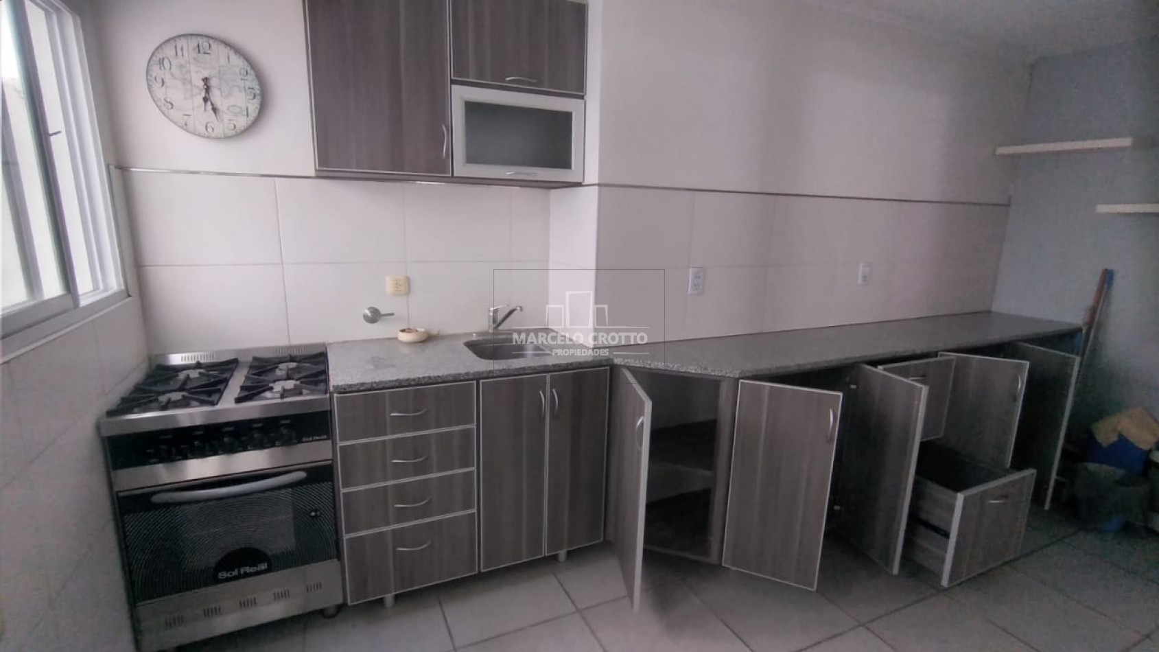 ALQUILER VIVIENDA 24 MESES DEPARTAMENTO 3 AMBINTES CON PATIO PLANTA BAJA MACRO CENTRO