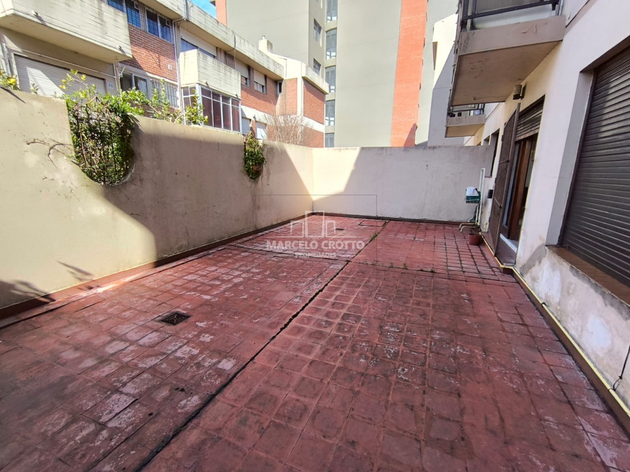 ALQUILER DEPARTAMENTO 3 AMBIENTES PLANTA BAJA CON PATIO BARRIO SAN CARLOS