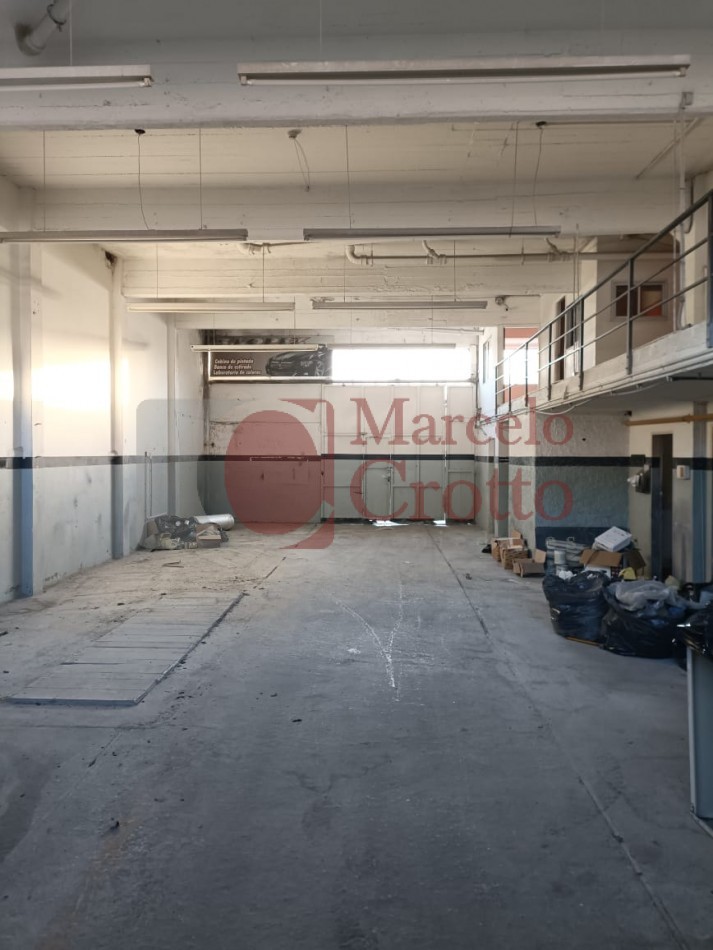 ALQUILER COMERCIAL 36 MESES DEPOSITO LOCAL ZONA LAS AVENIDAD ZONIFICACION E2 A UNA CUADRA DE JUAN B. JUSTO