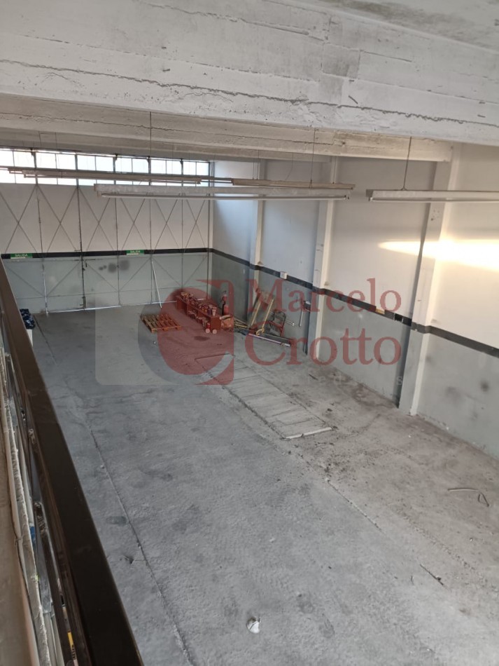 ALQUILER COMERCIAL 36 MESES DEPOSITO LOCAL ZONA LAS AVENIDAD ZONIFICACION E2 A UNA CUADRA DE JUAN B. JUSTO