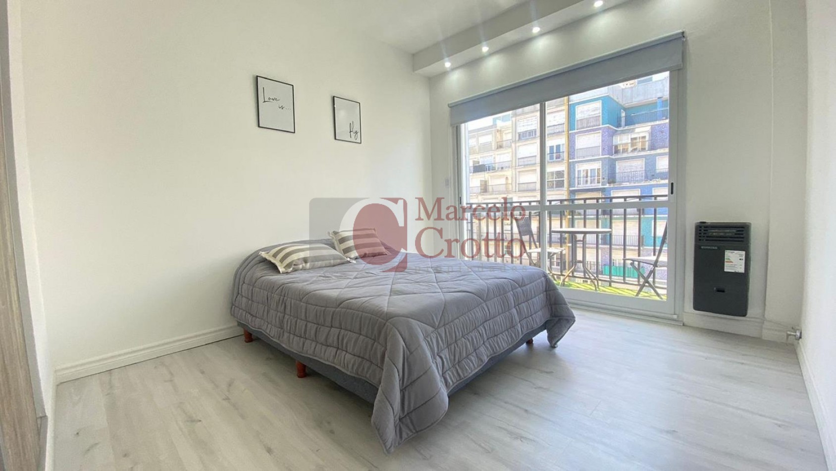 VENTA DEPARTAMENTO 3 Ambientes con balcon reciclado amoblado y decorado