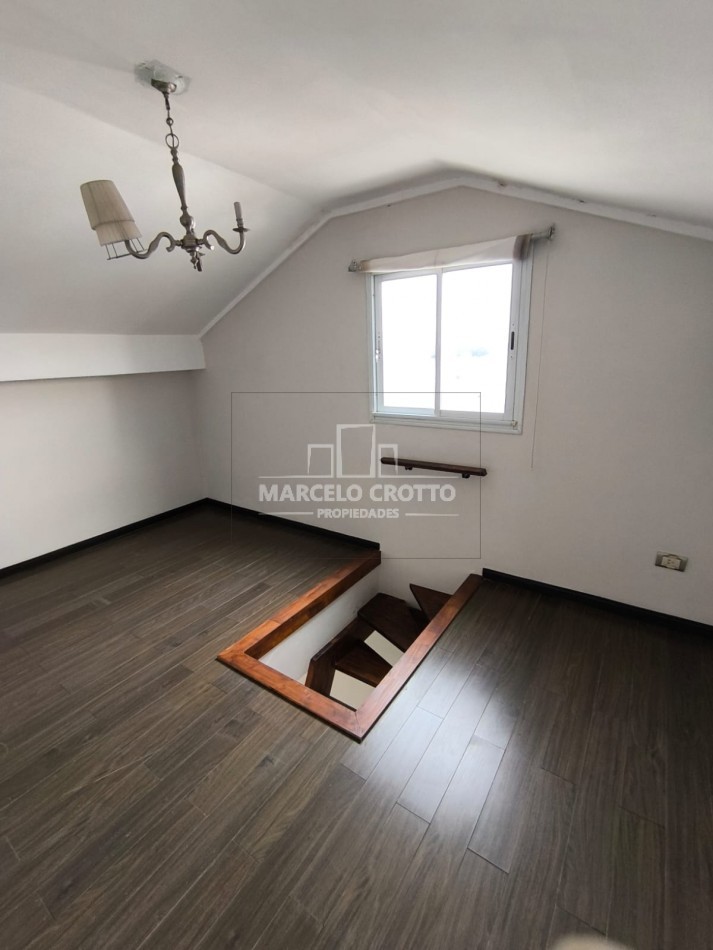 VENTA DEPARTAMENTO 2 AMBIENTES CON BALCON A LA CALLE DEPENDENCIA Y COCHERA CUBIERTA BARRIO SAN JOSE