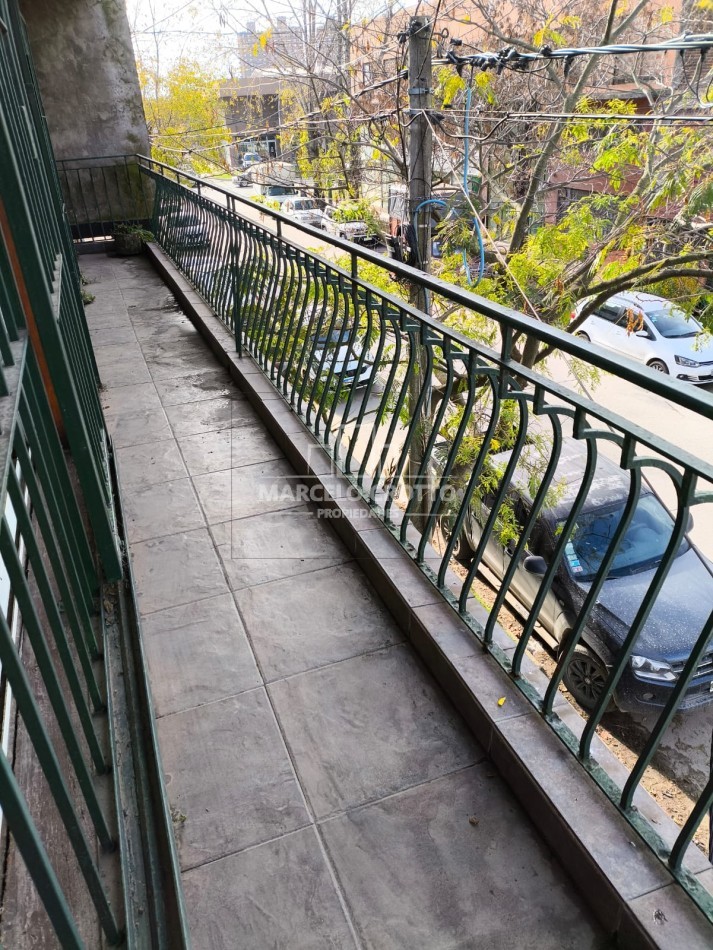 ALQUILER VIVIENDA 24 MESES CHALET 3 AMTIENTES CON PATIO Y QUINCHO EN PLANTA ALTA ZONA MALVINAS Y LIBERTAD