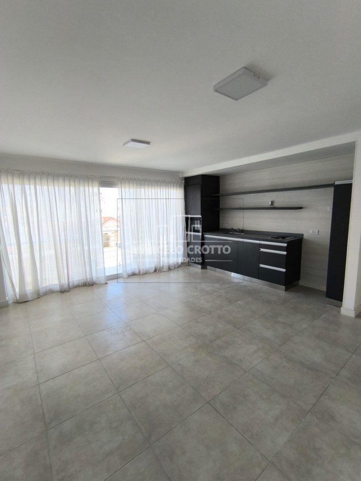 ALQUILER VIVIENDA DEPARTAMENTO 2 AMBIENTES AMPLIO LUMINOSO CON COCHERA