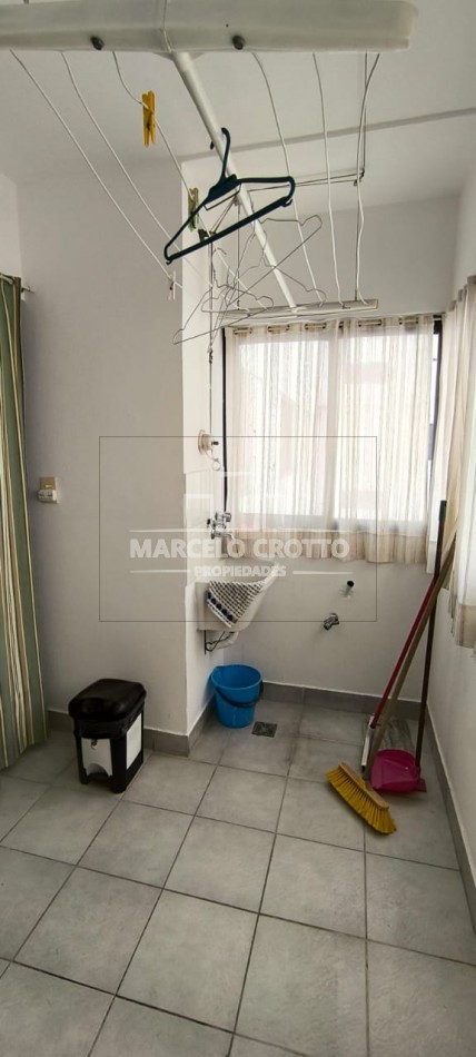 ALQUILER DEPARTAMENTO 3 AMBIENTES AL FRENTE BARRIO LA PERLA