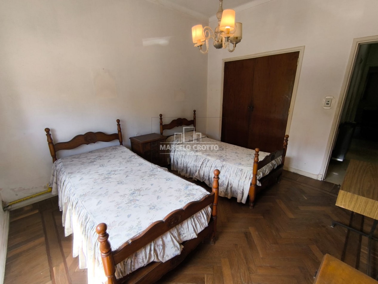 VENTA CHALET 3 AMBIENTES PARQUE GARAGE ALTILLO BARRIO CHAUVIN