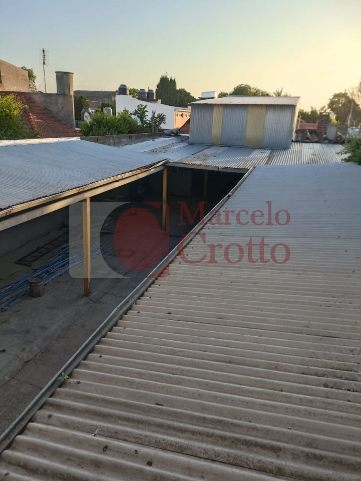 ALQUILER COMERCIAL 36 MESES DEPOSITO LOCAL ZONA LAS AVENIDAD ZONIFICACION E2 A UNA CUADRA DE JUAN B. JUSTO