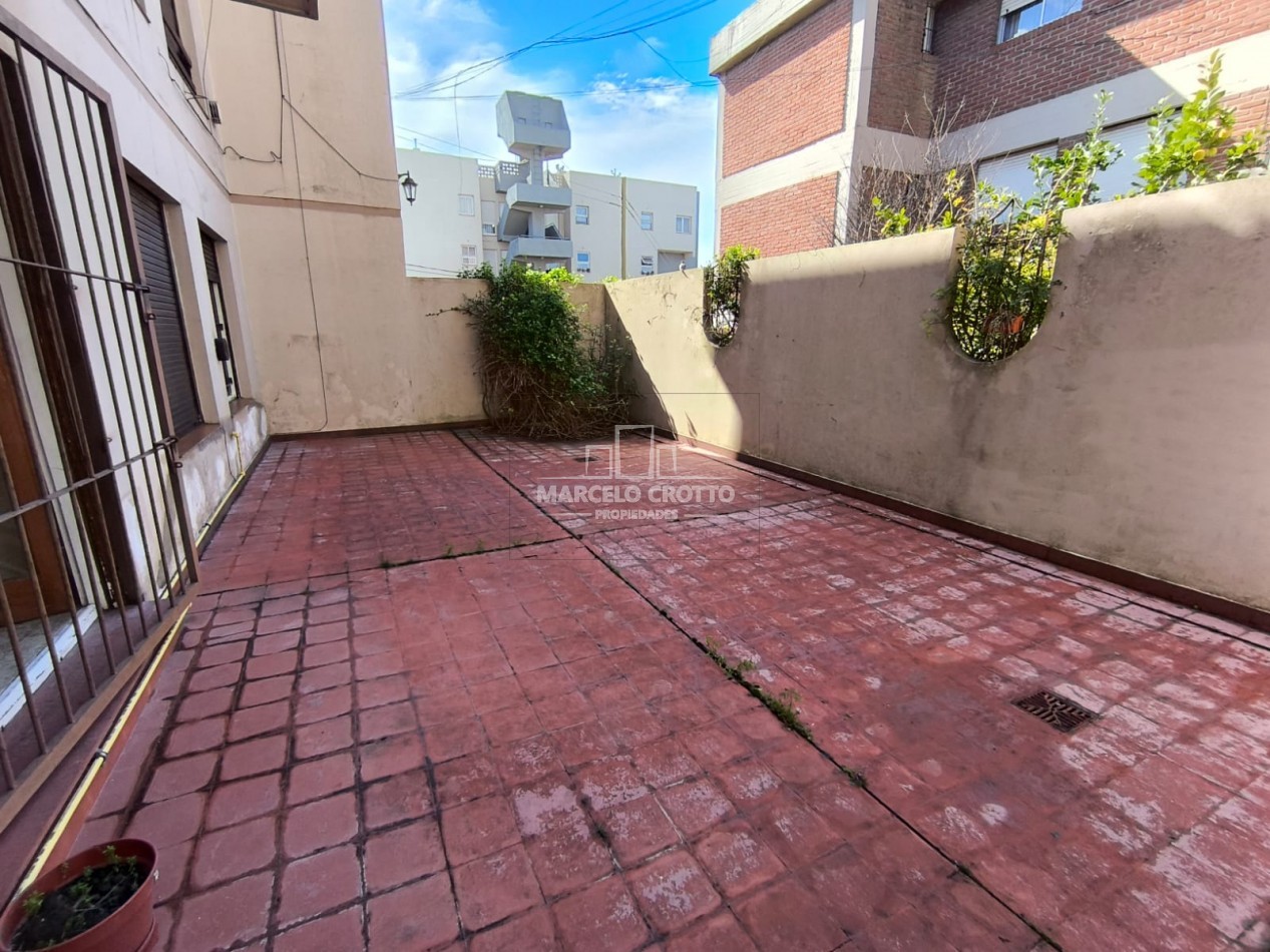ALQUILER DEPARTAMENTO 3 AMBIENTES PLANTA BAJA CON PATIO BARRIO SAN CARLOS