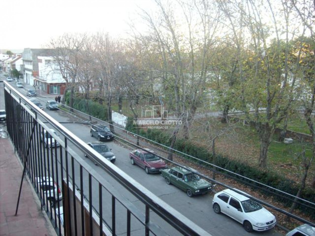 ALQUILER DEPARTAMENTO 3 AMBIENTES A LA CALLE BARRIO LAS AVENIDAS
