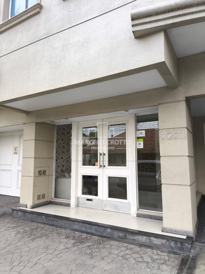 VENTA DEPARTAMENTO 2 AMBIENTES CON BALCON A LA CALLE DEPENDENCIA Y COCHERA CUBIERTA BARRIO SAN JOSE