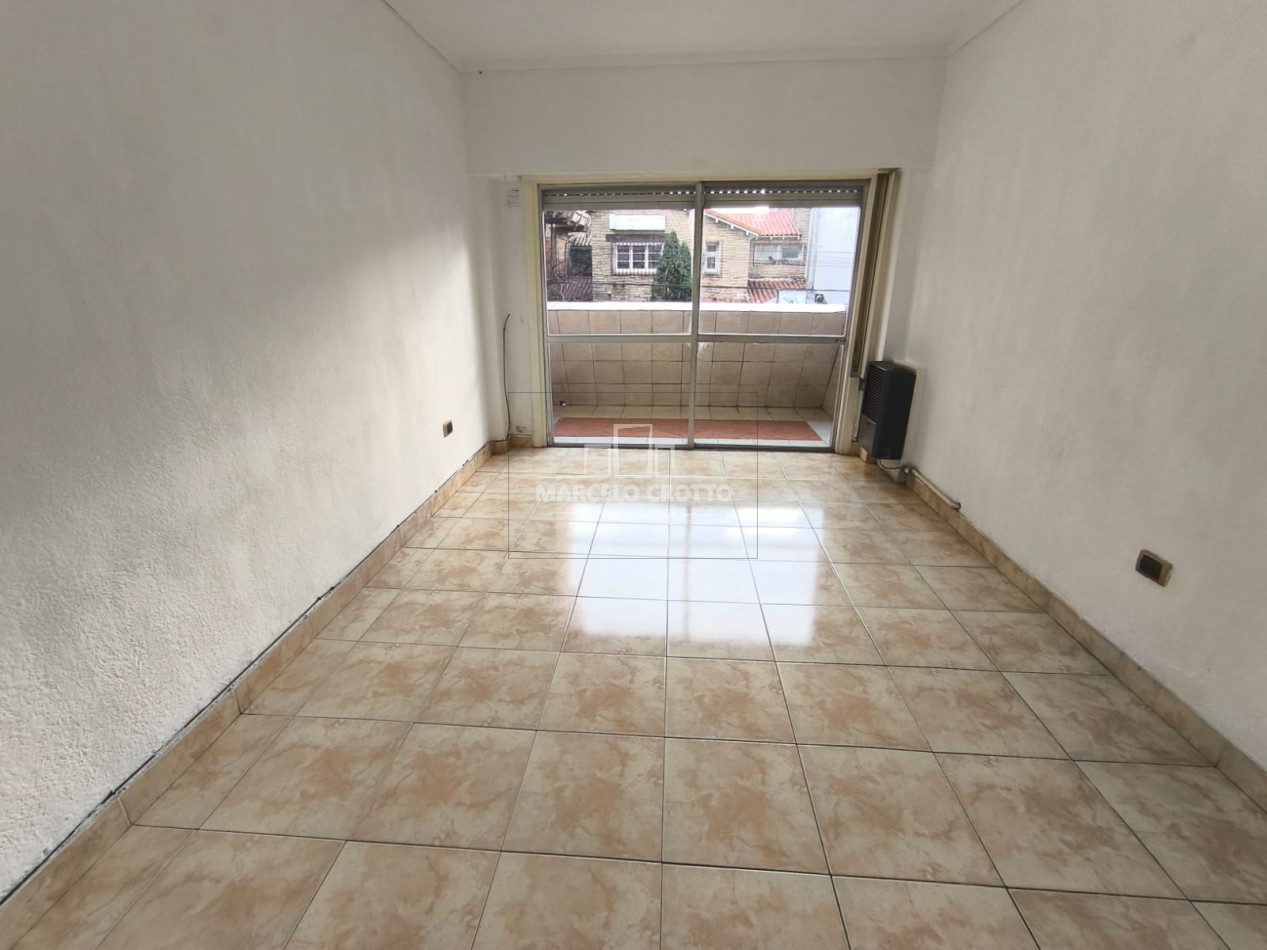 ALQUILER DEPARTAMENTO 2 AMBIENTES CON BALCON A LA CALLE BARRIO TERMINAL VIEJA