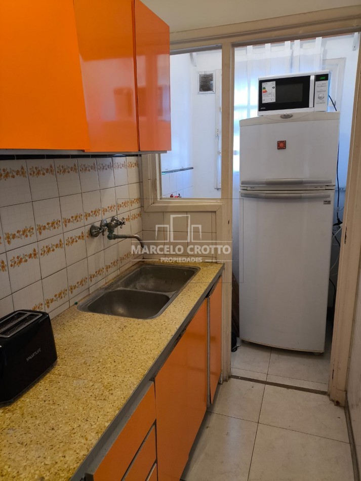 VENTA DEPARTAMENTO 2 AMBIENTES AMPLIOS 49 MTS2. PLANTA BAJA BARRIO CHAUVIN