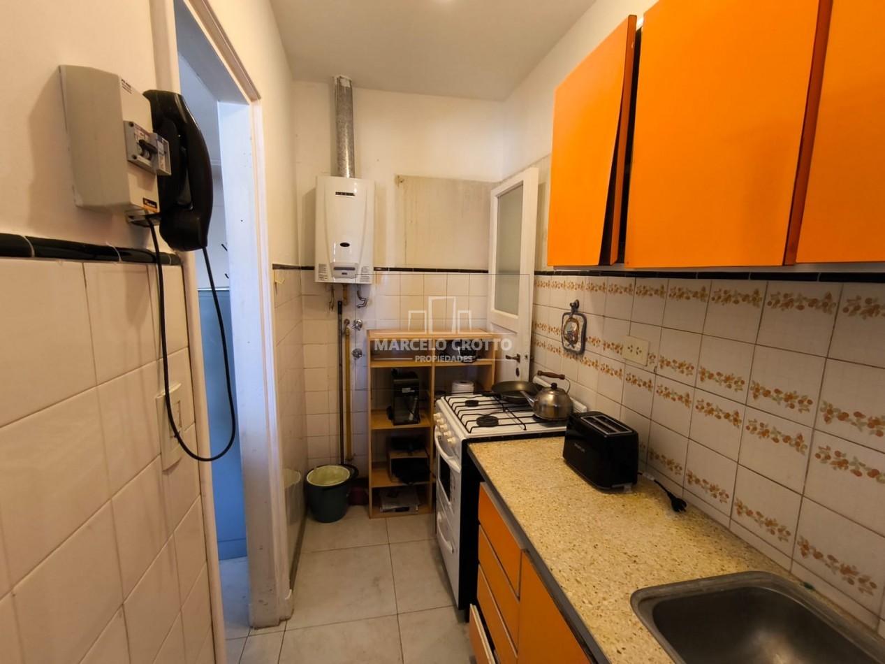 VENTA DEPARTAMENTO 2 AMBIENTES AMPLIOS 49 MTS2. PLANTA BAJA BARRIO CHAUVIN