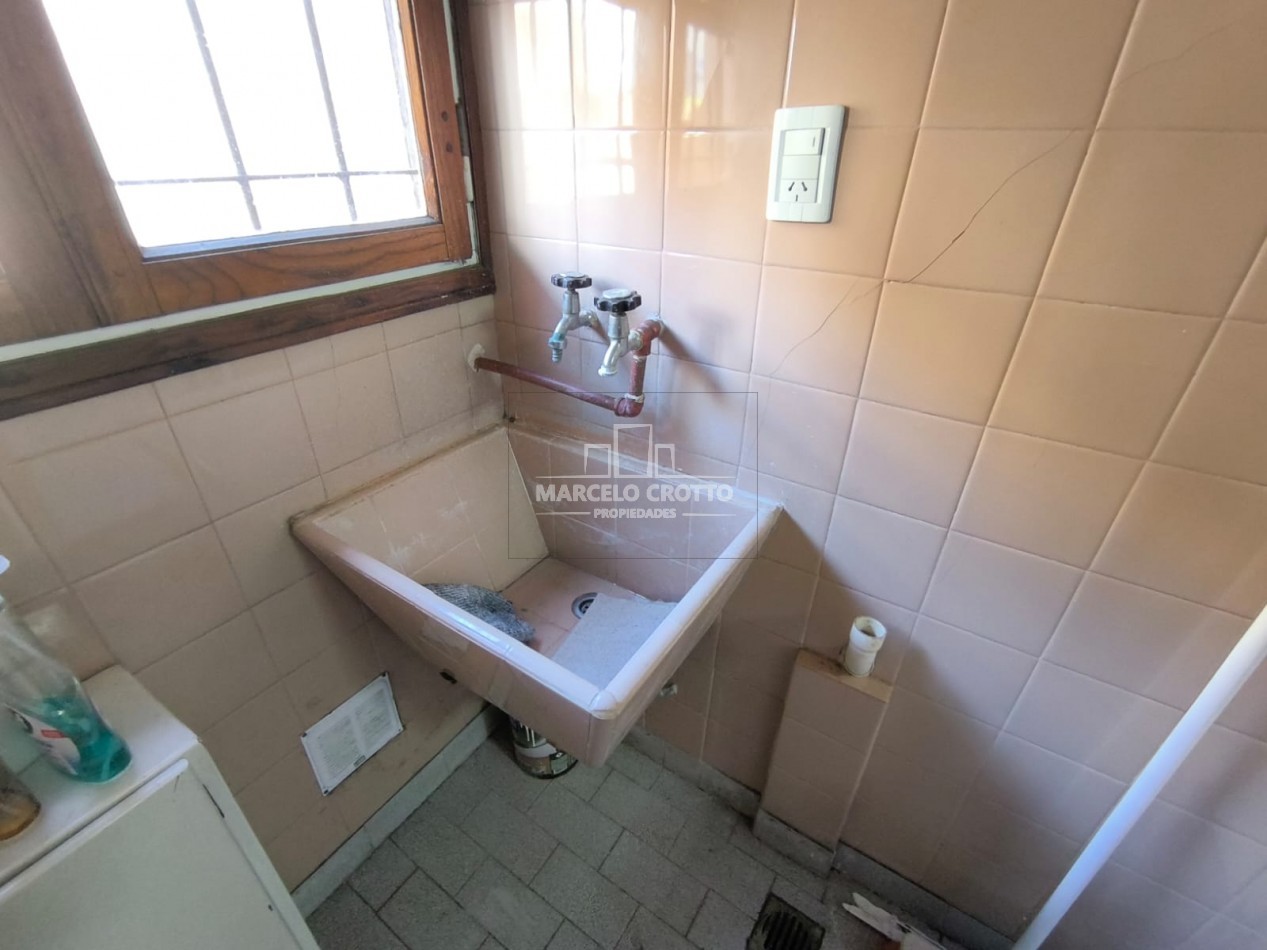 ALQUILER DEPARTAMENTO 3 AMBIENTES PLANTA BAJA CON PATIO BARRIO SAN CARLOS