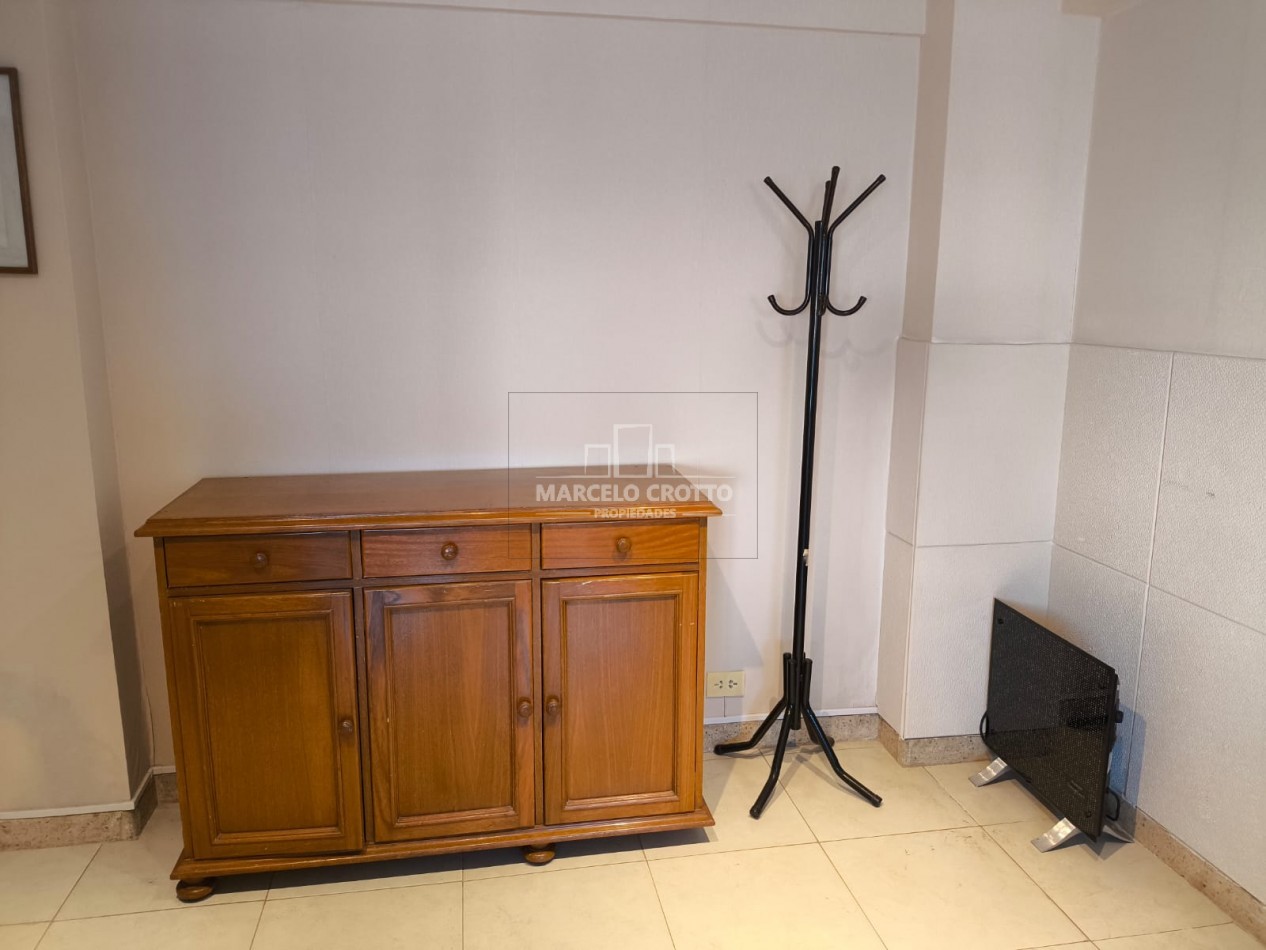 VENTA DEPARTAMENTO 2 AMBIENTES AMPLIOS 49 MTS2. PLANTA BAJA BARRIO CHAUVIN