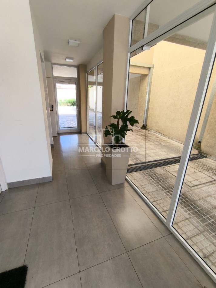 ALQUILER VIVIENDA DEPARTAMENTO 2 AMBIENTES AMPLIO LUMINOSO CON COCHERA