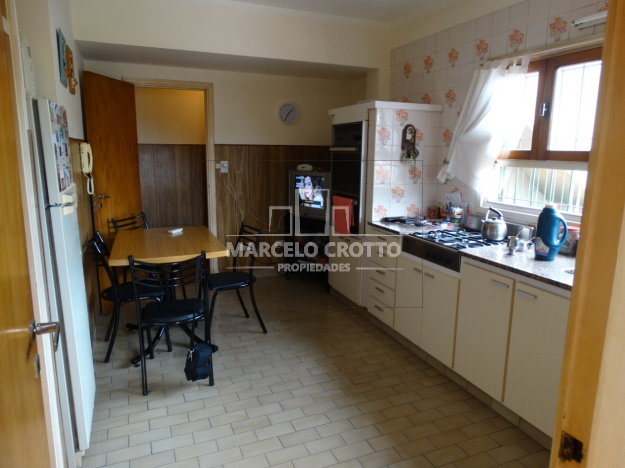 DEPARTAMENTO 3 Ambientes con balcon y patio