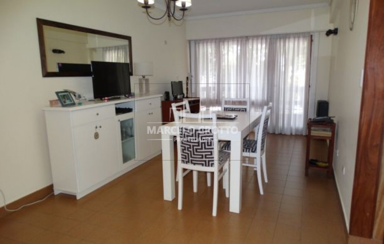 DEPARTAMENTO 3 Ambientes con balcon y patio