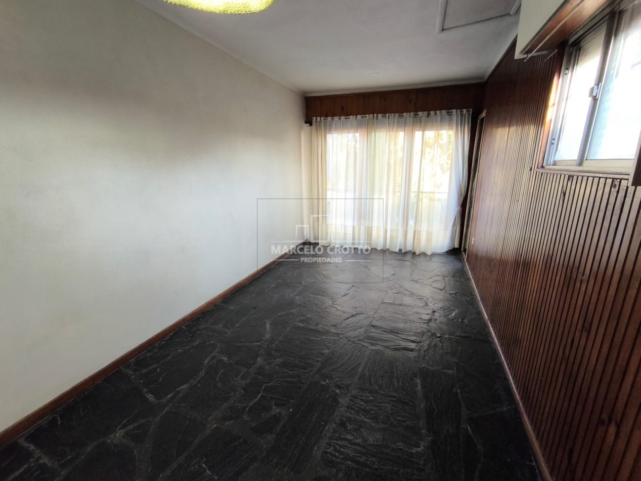 ALQUILER CHALET 3 AMBIENTES CON GARAGE + DEPARTAMENTO 2 AMBIENTES BARRIO SAN CARLOS