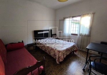 ALQUILER CHALET 3 AMBIENTES CON GARAGE + DEPARTAMENTO 2 AMBIENTES BARRIO SAN CARLOS